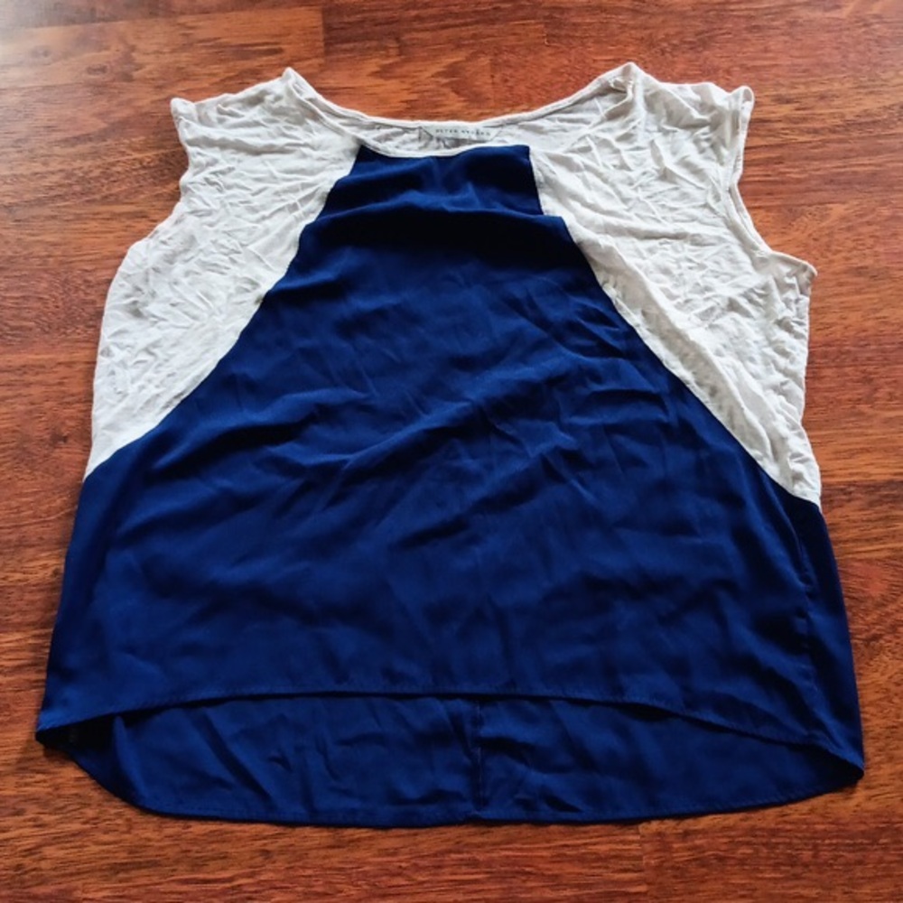 Nygard top